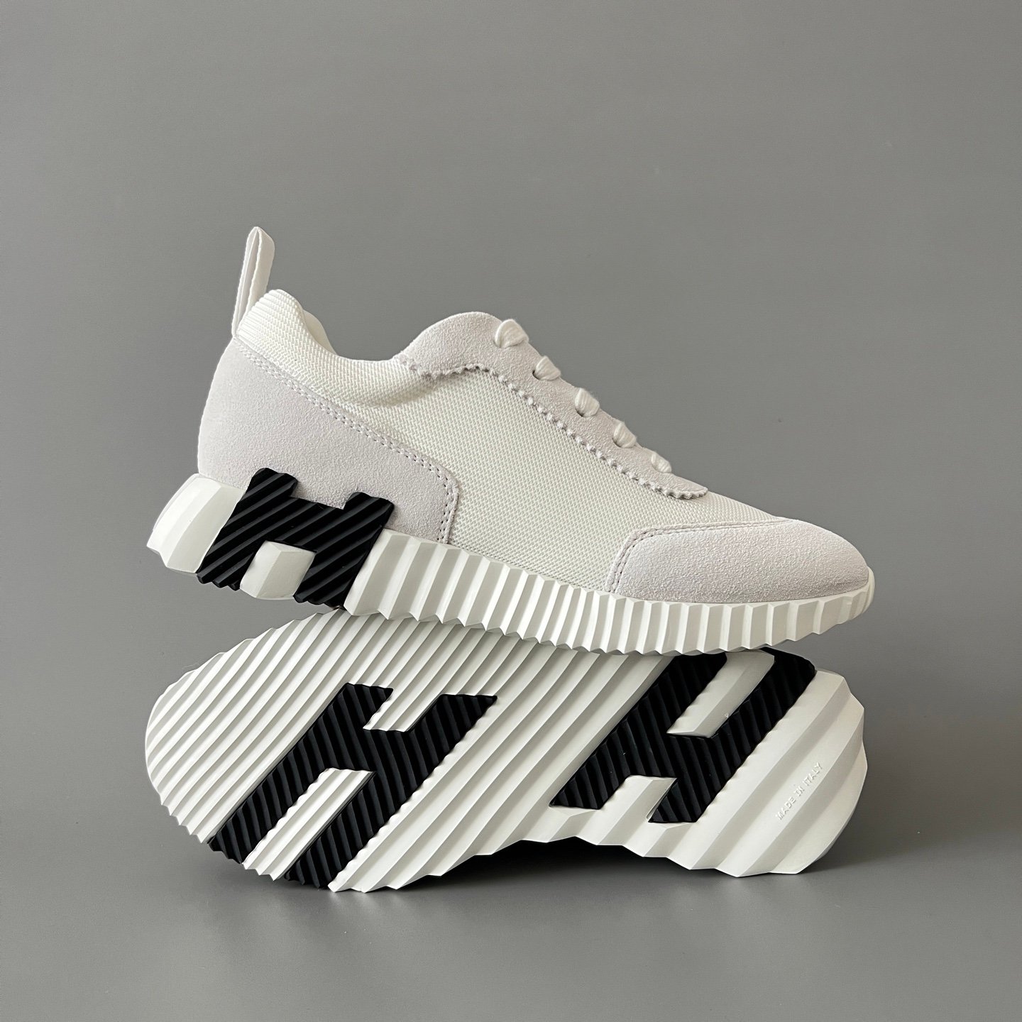 AuroraCustom Hermès Bouncing Series Suede & Technical Canvas Leisure Trainers (Pristine White Mesh & Stealth Black Edition) - Image 6