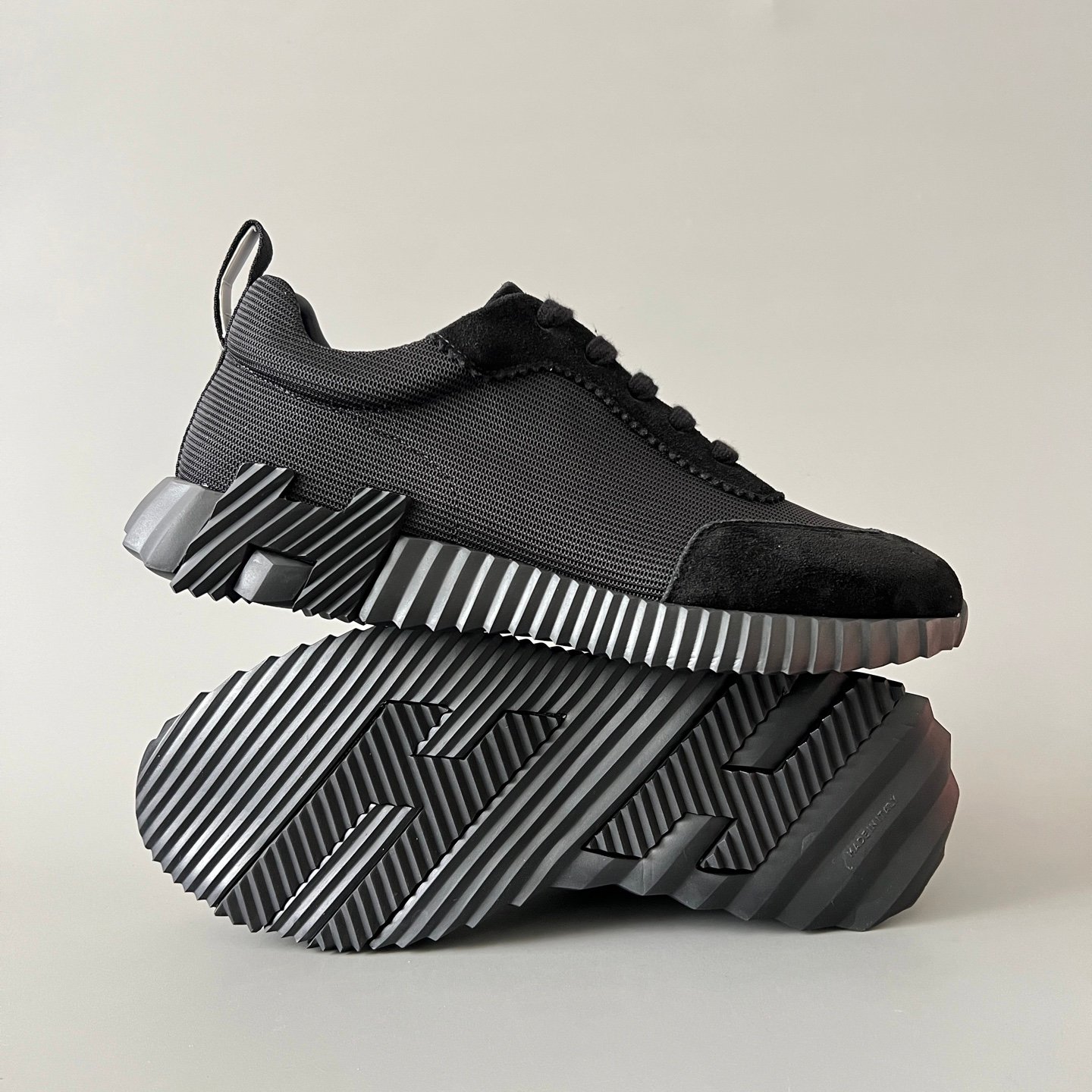 AuroraCustom Hermès Bouncing Series Leather & Technical Canvas Leisure Trainers (Triple Stealth Black & Charcoal Mesh Edition) - Image 6