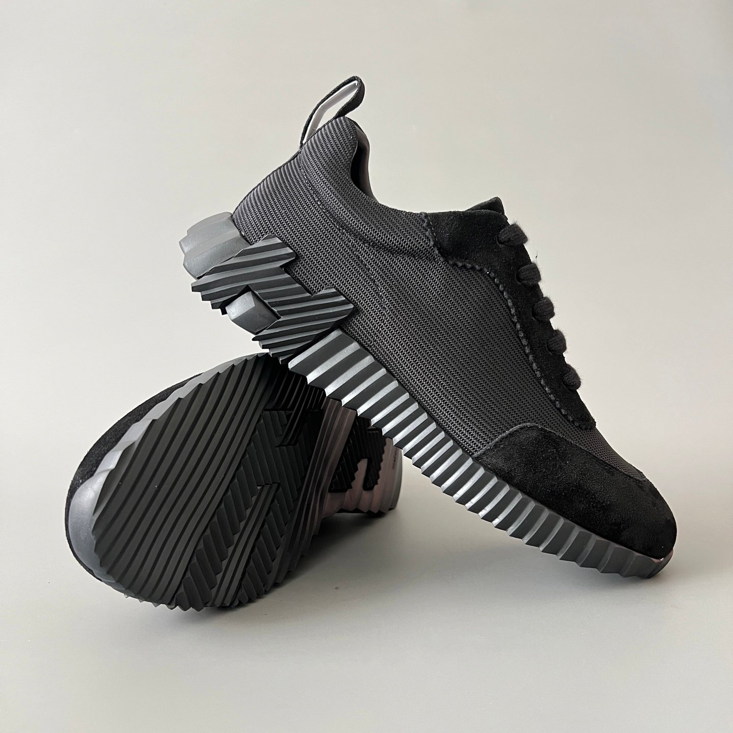 AuroraCustom Hermès Bouncing Series Leather & Technical Canvas Leisure Trainers (Triple Stealth Black & Charcoal Mesh Edition) - Image 7