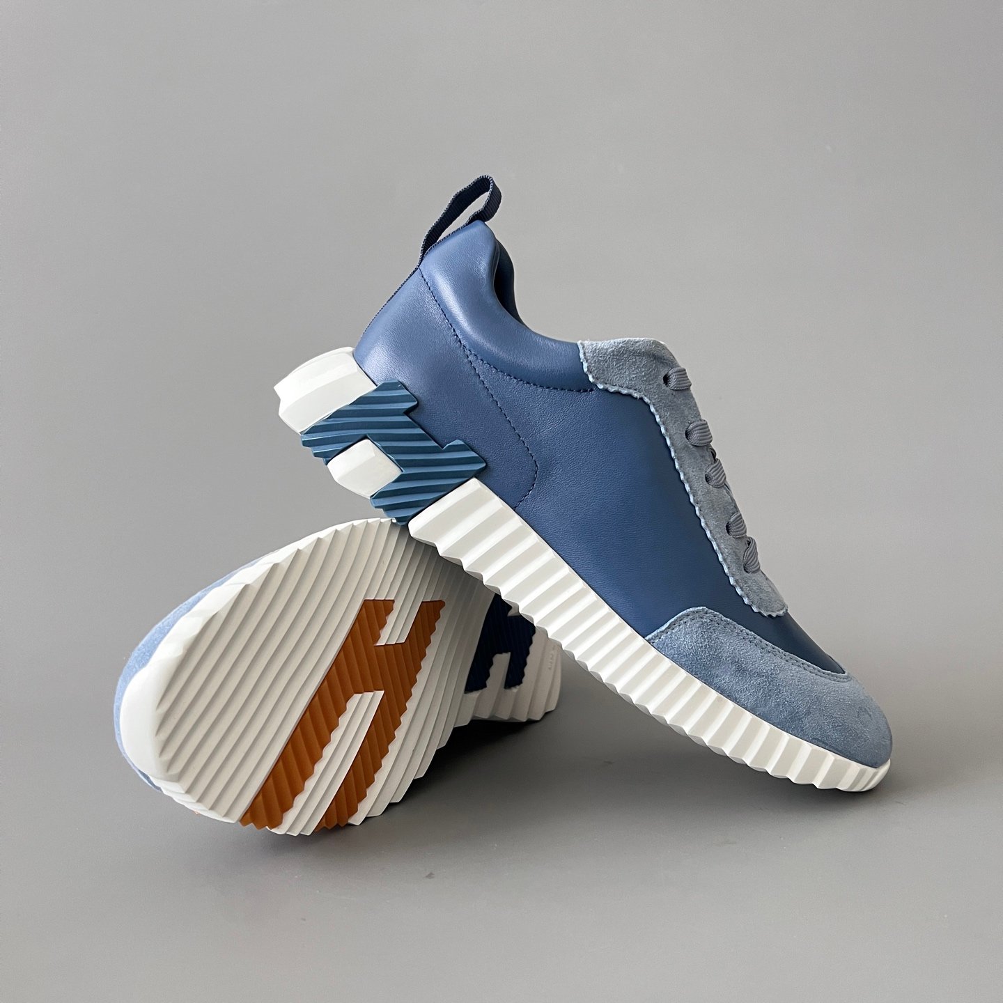 AuroraCustom Hermès Bouncing Series Leather & Suede Leisure Trainers (Air Force Blue, Mineral Grey Suede & Deep Navy Edition) - Image 7
