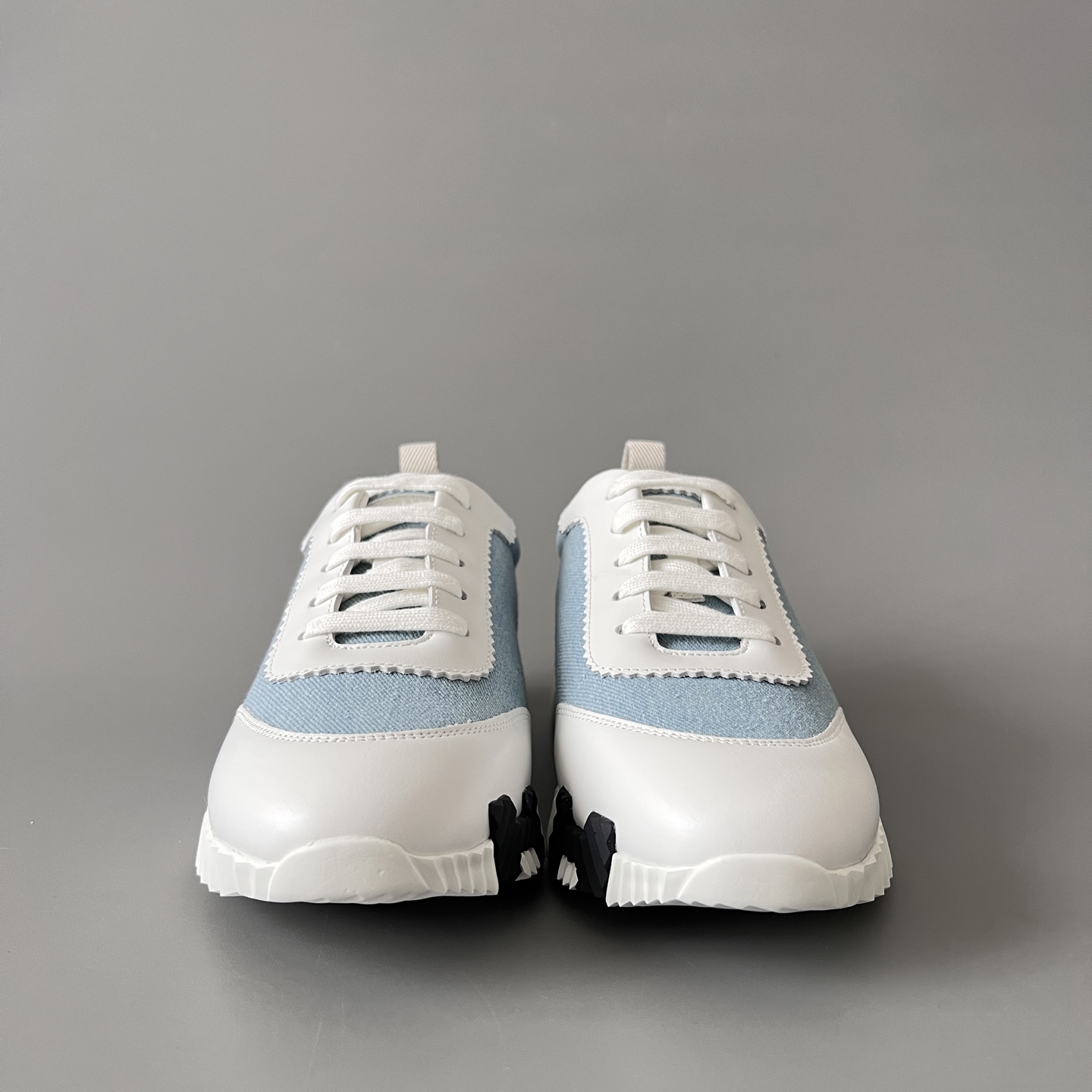 AuroraCustom Hermès Bouncing Series Leather & Technical Denim Leisure Trainers (Chambray Light Blue & Pristine White Edition) - Image 2