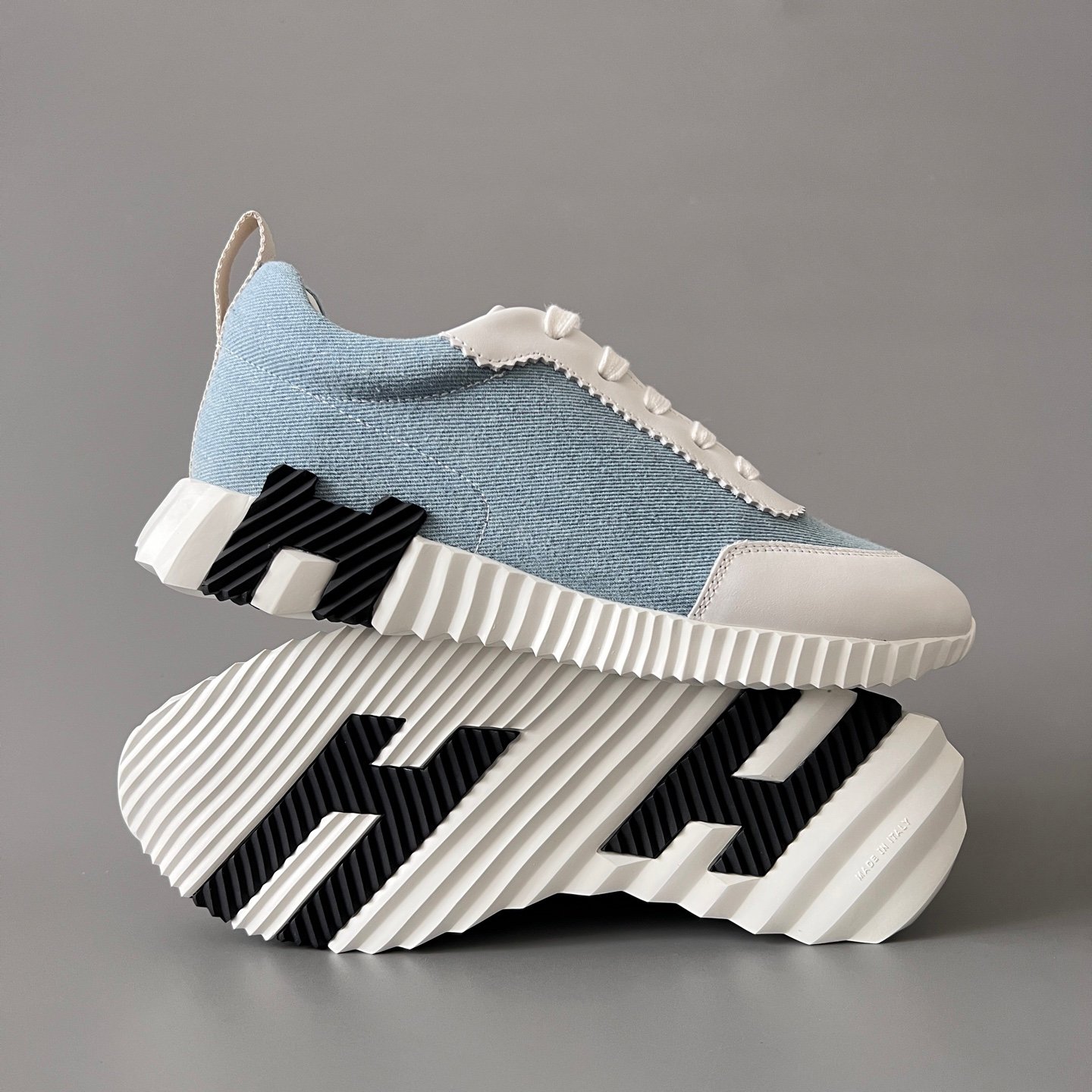 AuroraCustom Hermès Bouncing Series Leather & Technical Denim Leisure Trainers (Chambray Light Blue & Pristine White Edition) - Image 6