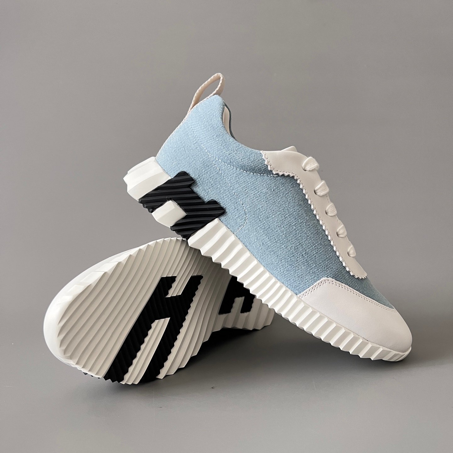 AuroraCustom Hermès Bouncing Series Leather & Technical Denim Leisure Trainers (Chambray Light Blue & Pristine White Edition) - Image 7