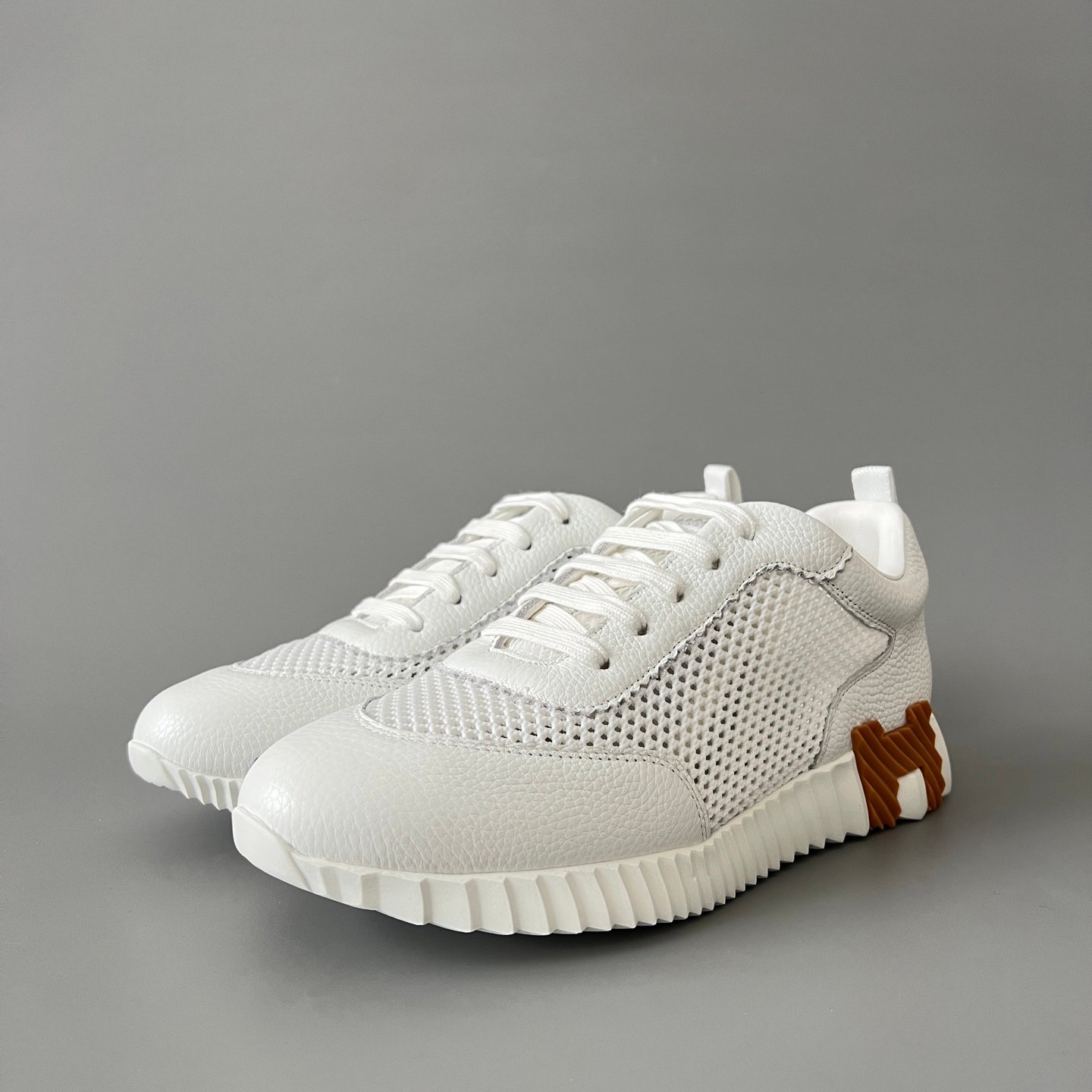 AuroraCustom Hermès Bouncing Series Grained Leather & Technical Open-Mesh Trainers (Pristine White & Caramel Brown Edition)
