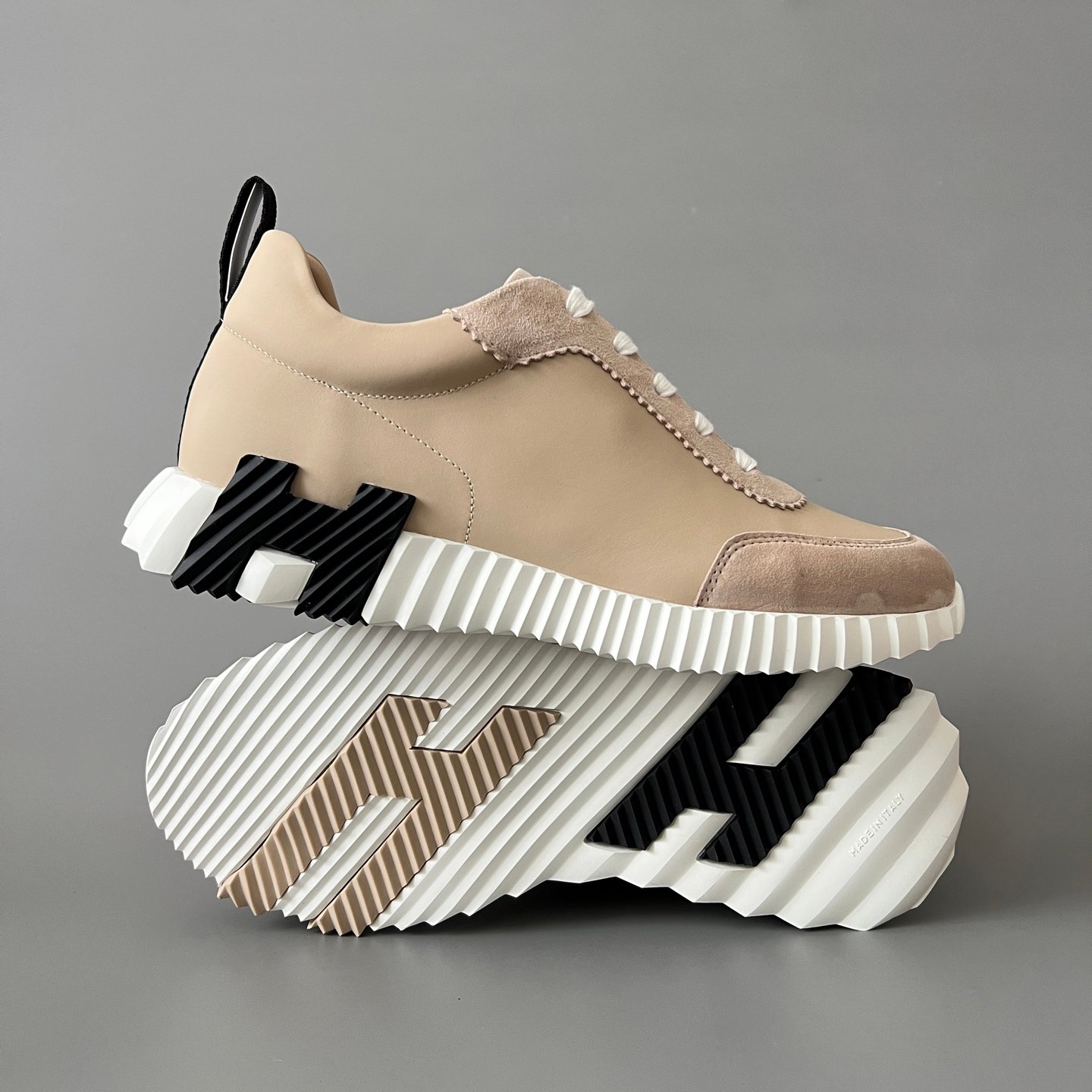 AuroraCustom Hermès Bouncing Series Leather & Suede Leisure Trainers (Desert Sand Beige & Stealth Black Edition) - Image 6