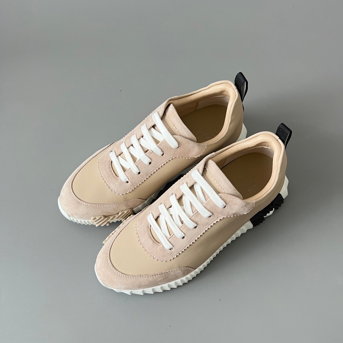 AuroraCustom Hermès Bouncing Series Leather & Suede Leisure Trainers (Desert Sand Beige & Stealth Black Edition) - Image 8