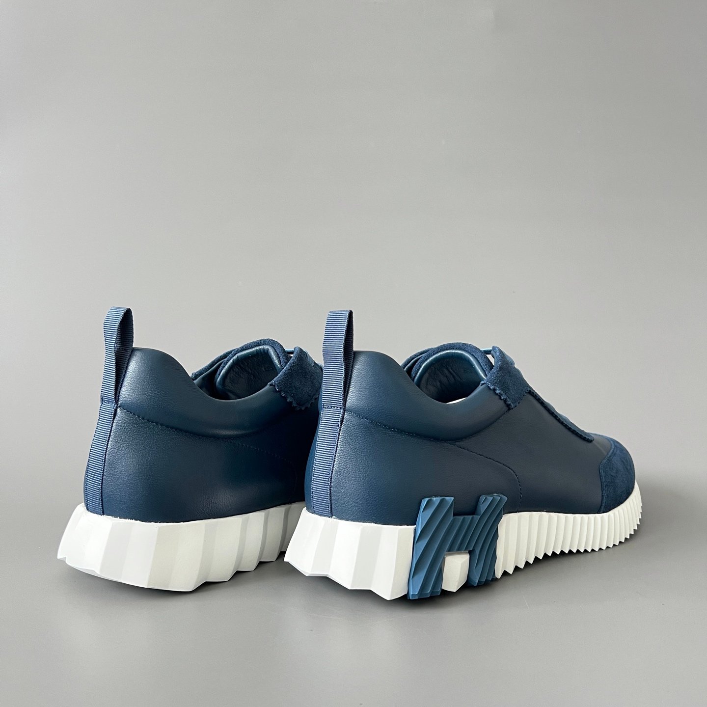 AuroraCustom Hermès Bouncing Series Leather & Suede Leisure Trainers (Nordic Blue & Ocean Indigo Edition) - Image 4