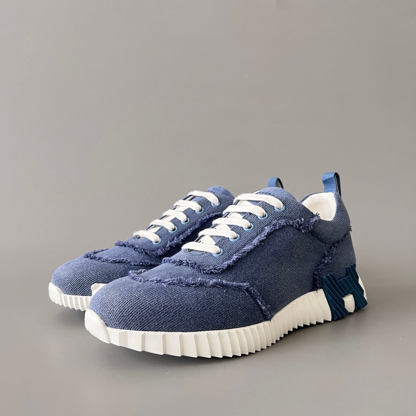 AuroraCustom Hermès Bouncing Series Frayed Edge Canvas Leisure Trainers (Deep Indigo Edition)