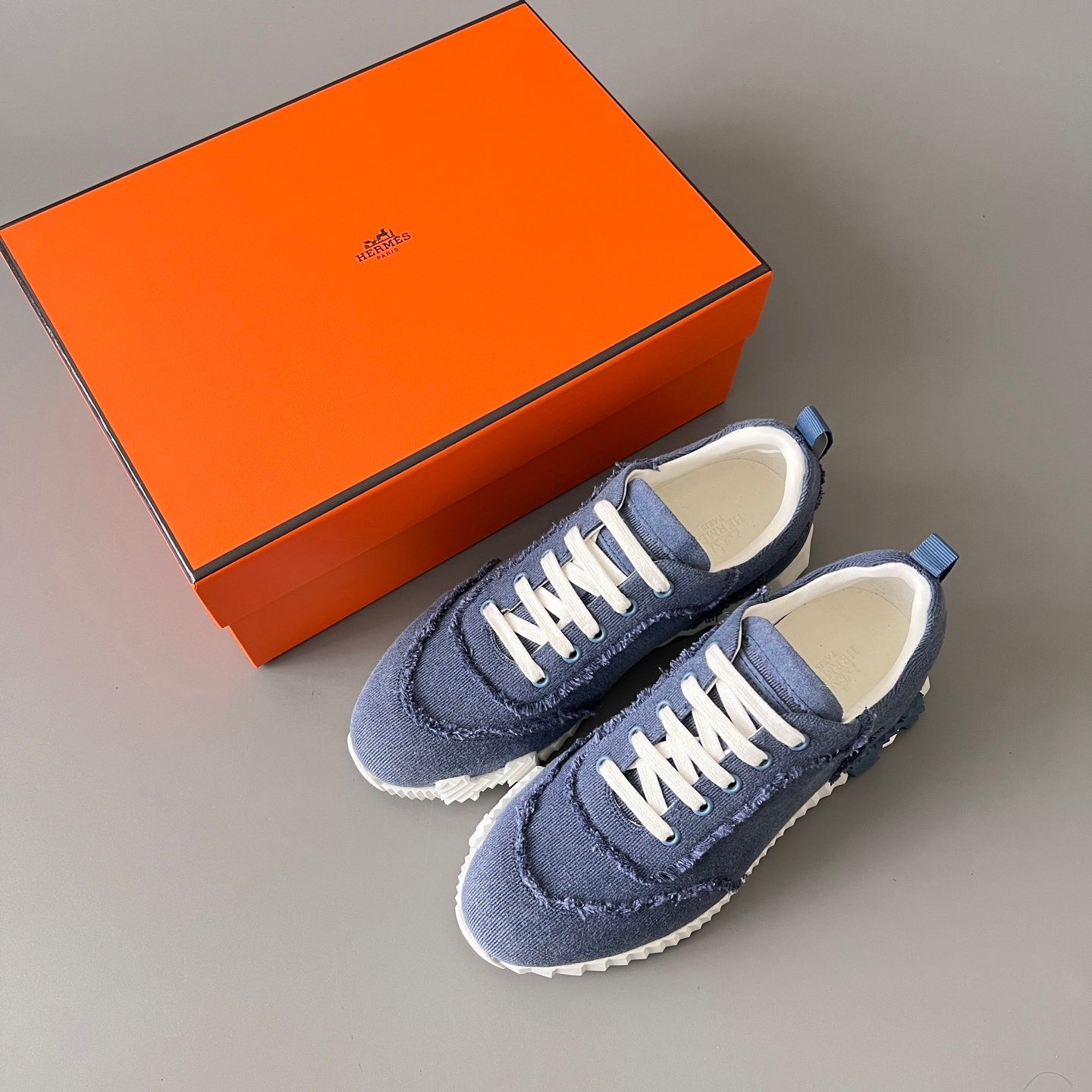 AuroraCustom Hermès Bouncing Series Frayed Edge Canvas Leisure Trainers (Deep Indigo Edition) - Image 9