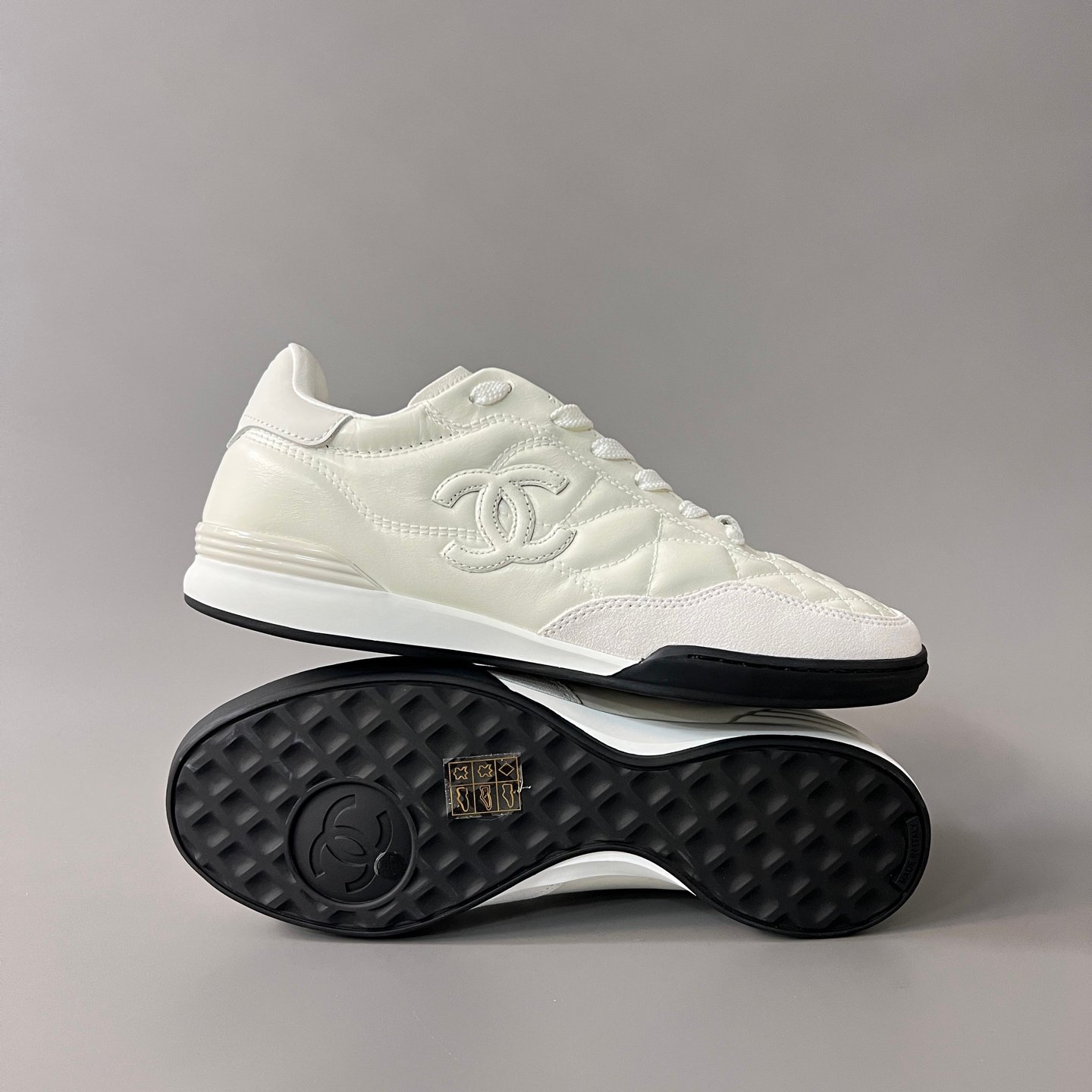 AuroraCustom Chanel 25S Series GAT Lo-Top Sneakers (Pristine White, Quilted Calfskin & EVA/Rubber Hybrid Sole Edition) - Image 6