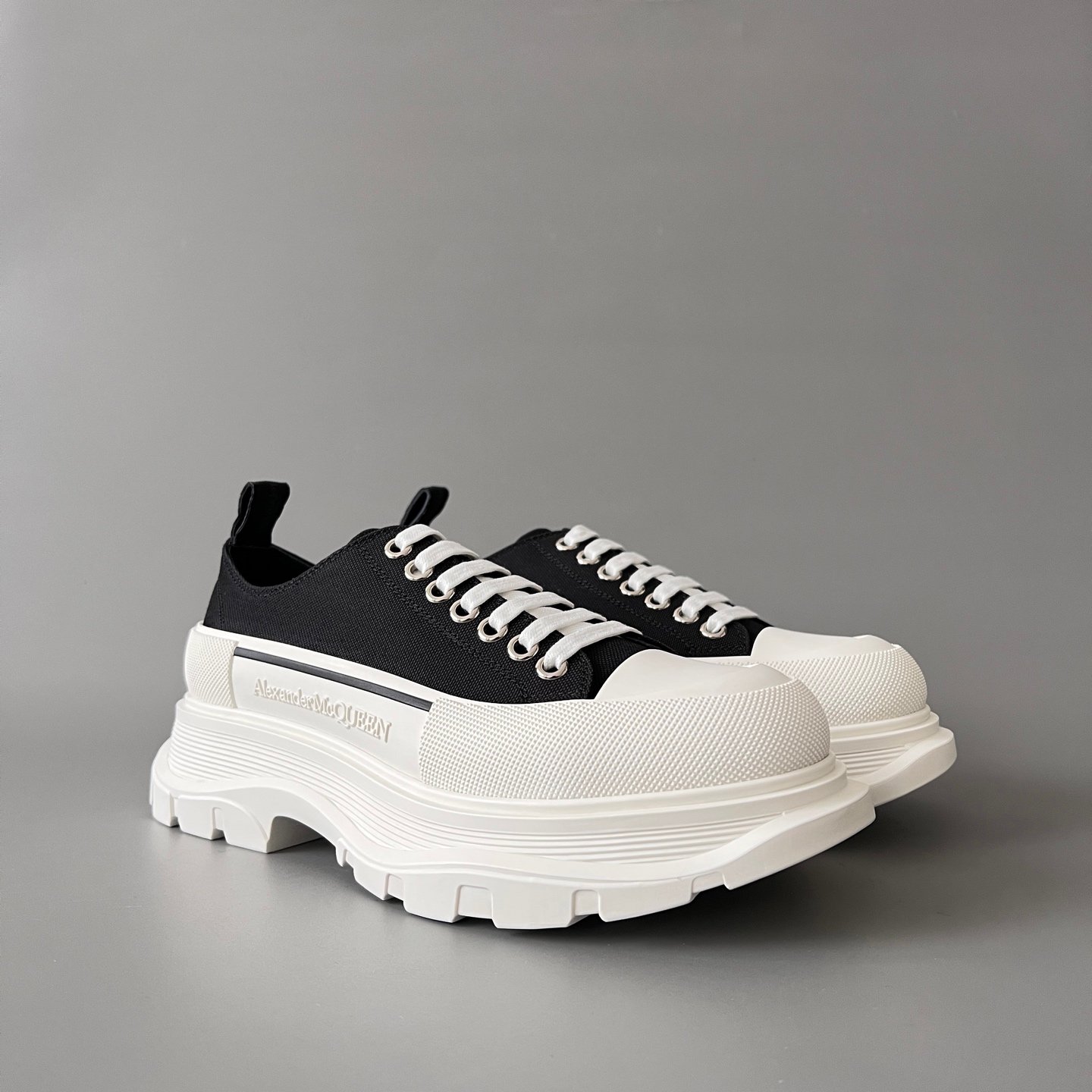 AuroraCustom Alexander McQueen Tread Slick Low-Top Sneakers (Premium High-Density Black Canvas & White Sculpted Lug Sole Edition) - Image 3