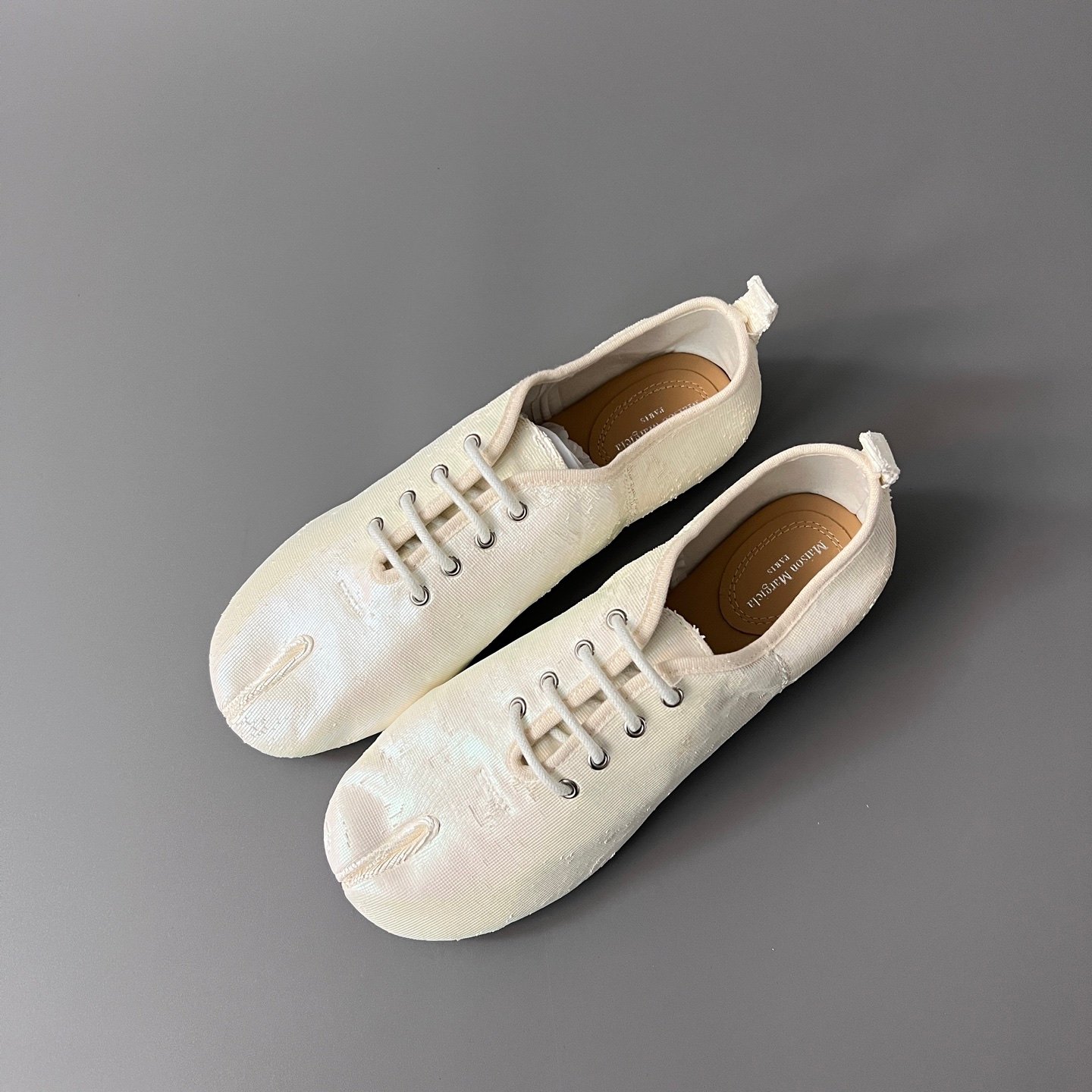 AuroraCustom Maison Margiela Tabi Jazz Lace-Up Shoes (Premium Treated Specialty Canvas & Genuine Leather Sole Women's Edition) - Image 8