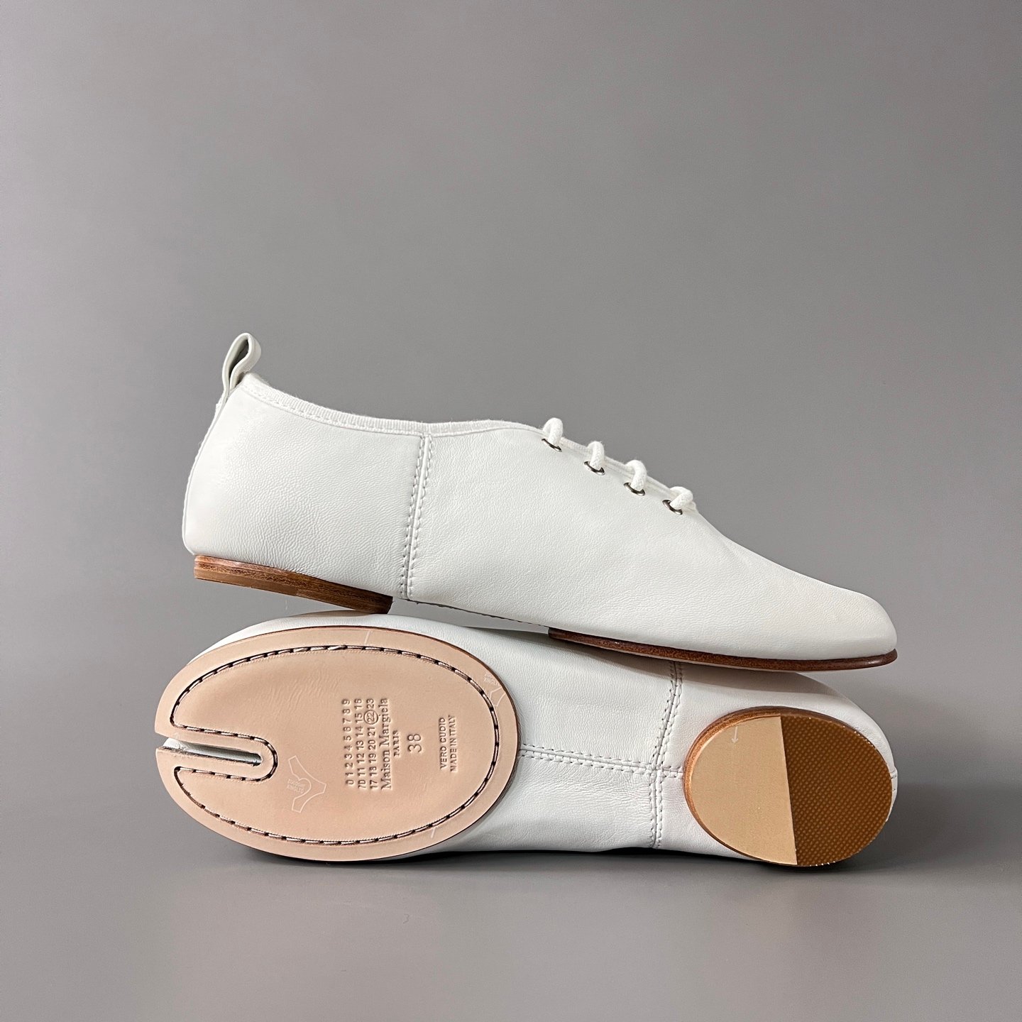 AuroraCustom Maison Margiela Tabi Jazz Lace-Up Shoes (Premium Soft Calfskin Leather & Genuine Leather Sole Women's Edition) - Image 6