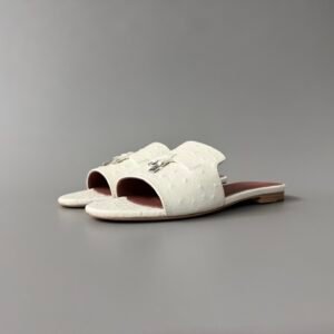 AuroraCustom Loro Piana Summer Charms Flat Slide Sandals (Premium Ostrich-Pattern Embossed Leather & Signature Silver Metal Charms Women's Off-White Edition)