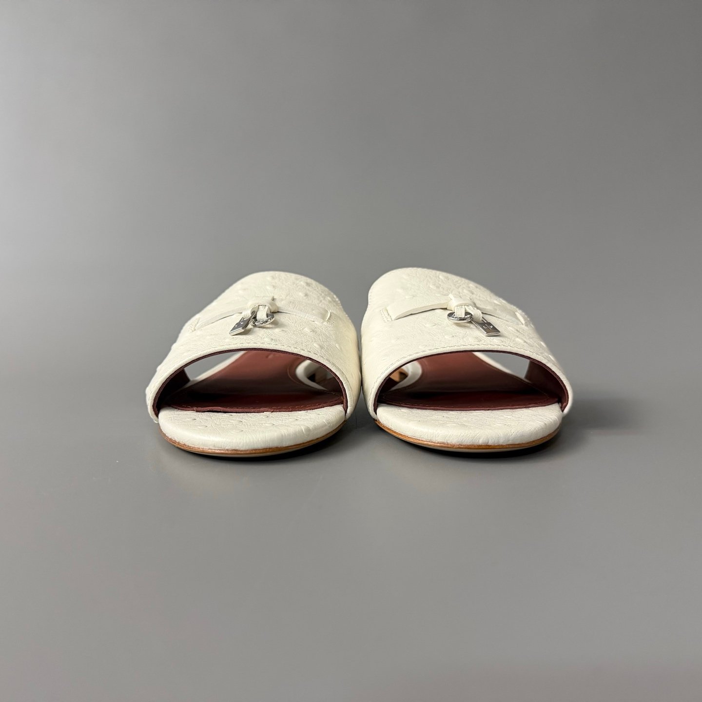 AuroraCustom Loro Piana Summer Charms Flat Slide Sandals (Premium Ostrich-Pattern Embossed Leather & Signature Silver Metal Charms Women's Off-White Edition) - Image 2
