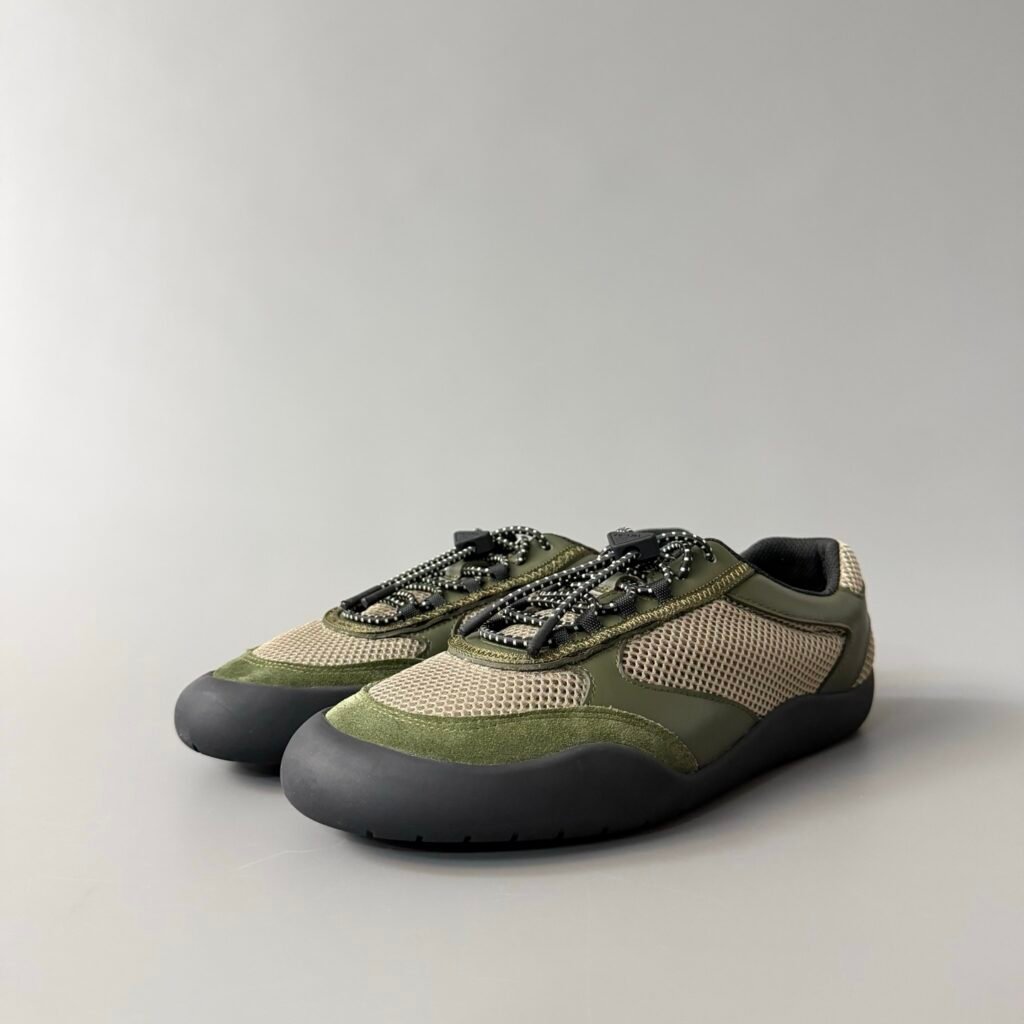 AuroraCustom Prada Speedrock Round-Toe Drawstring Low-Top Casual Sneakers (Premium Tailored Calfskin Leather, Suede Paneling & Private Mold 4cm Rubber Sole Men's Olive Green Edition)