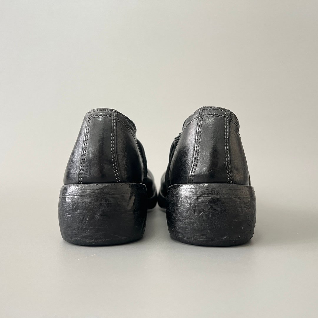 AuroraCustom Guidi 792 Classic Round-Toe Derby Shoes (Handcrafted Goodyear Welted Washed Horse Leather Matte Black Contrast Stitch Edition) - Image 5