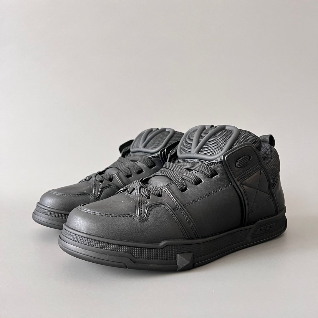 AuroraCustom Valentino Open Skate Low-Top Sneakers (Premium Unisex Triple Black Chunky Padded Skate Edition)