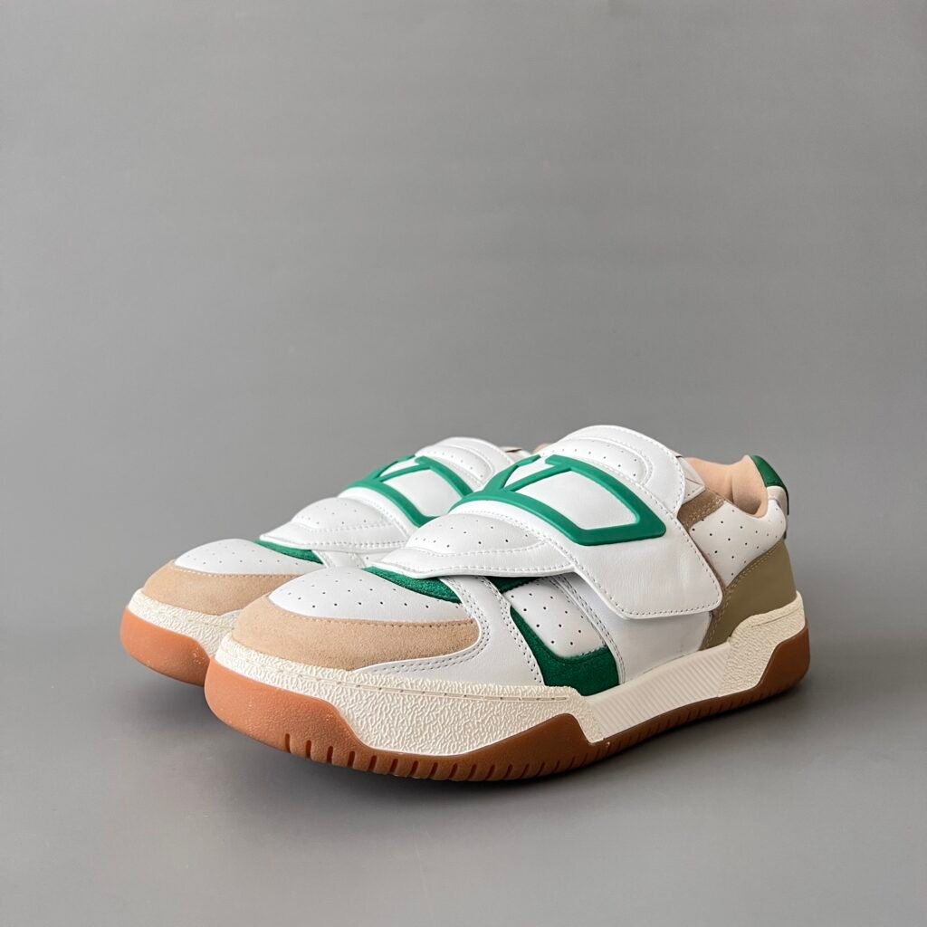 AuroraCustom Valentino GARAVANI Joie De Jouer Leather Round-Toe Hook-and-Loop Low-Top Sneakers (Premium Unisex White & Forest Green Mixed-Leather Foam Outsole Edition)