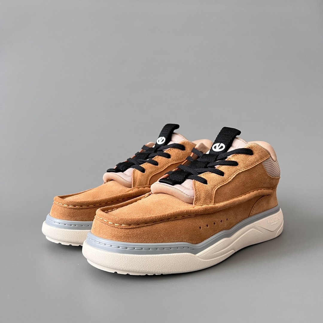 AuroraCustom Valentino GARAVANI Mid-Top Round-Toe Lace-Up Casual Shoes (Premium Men's Tan Suede & Technical Mesh Mixed-Material Platform Edition)