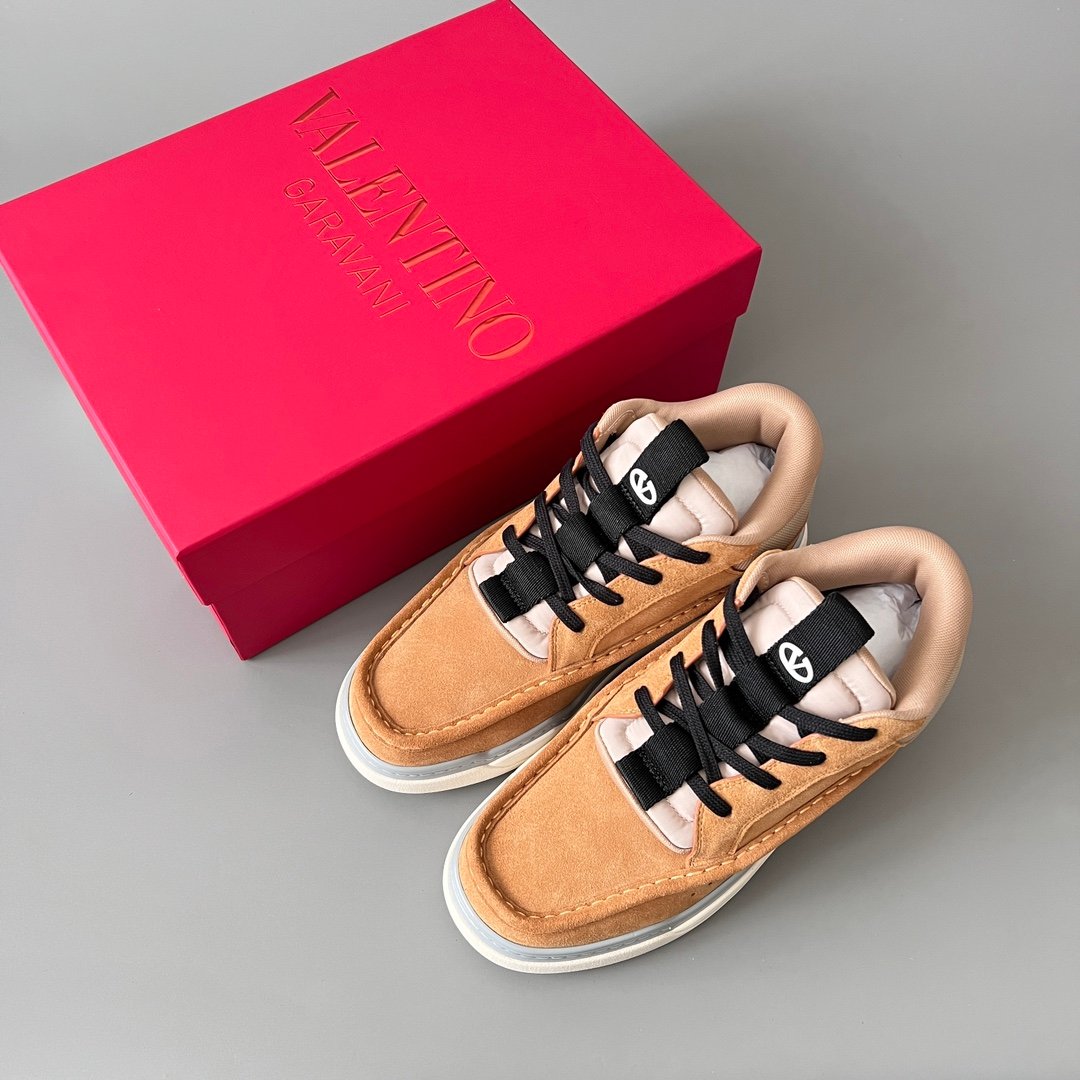 AuroraCustom Valentino GARAVANI Mid-Top Round-Toe Lace-Up Casual Shoes (Premium Men's Tan Suede & Technical Mesh Mixed-Material Platform Edition) - Image 9
