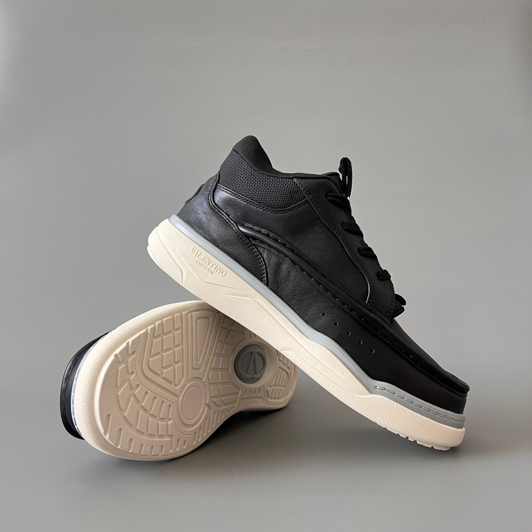 AuroraCustom Valentino GARAVANI Mid-Top Round-Toe Lace-Up Casual Shoes (Premium Men's Matte Black Leather & Technical Mesh Mixed-Material Platform Edition) - Image 7