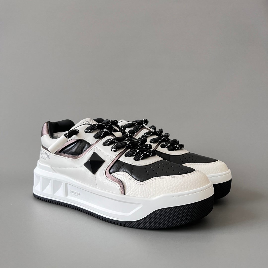 AuroraCustom Valentino GARAVANI Round-Toe Lace-Up Low-Top Sneakers (Premium Unisex White & Black Full Leather Platform Court Edition) - Image 3
