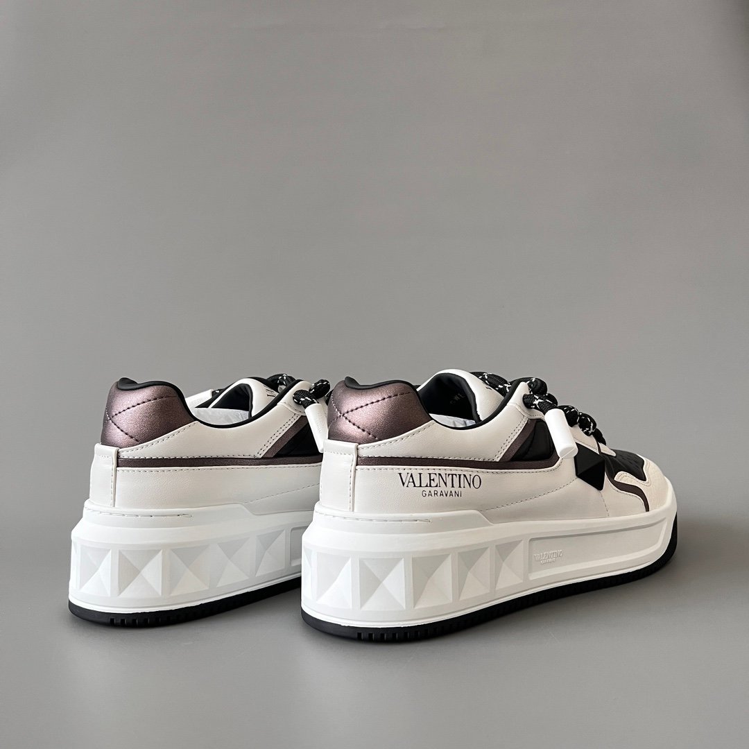 AuroraCustom Valentino GARAVANI Round-Toe Lace-Up Low-Top Sneakers (Premium Unisex White & Black Full Leather Platform Court Edition) - Image 4