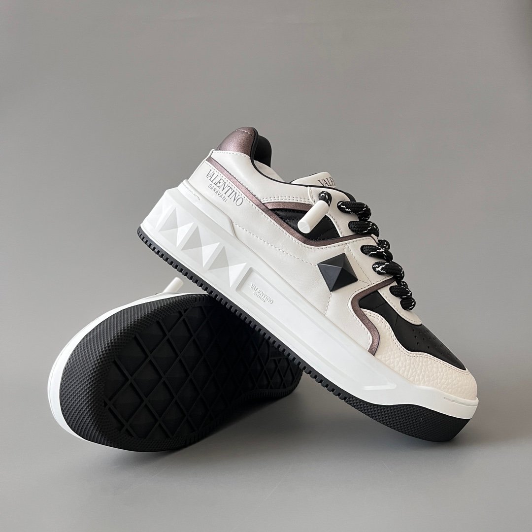 AuroraCustom Valentino GARAVANI Round-Toe Lace-Up Low-Top Sneakers (Premium Unisex White & Black Full Leather Platform Court Edition) - Image 7