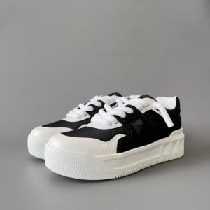 AuroraCustom Valentino GARAVANI Round-Toe Lace-Up Low-Top Sneakers (Premium Unisex White Leather & Black Technical Fabric Mixed-Material Platform Court Edition)
