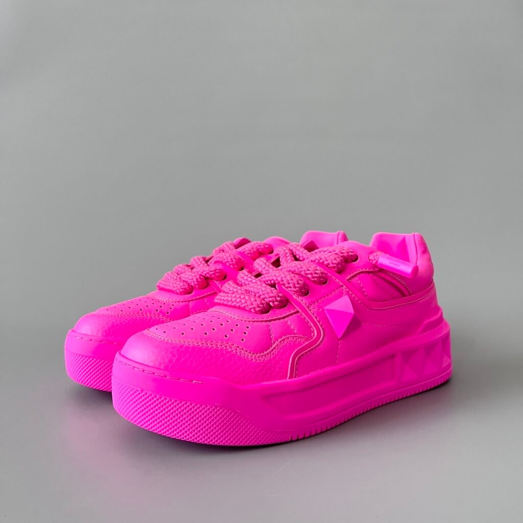 AuroraCustom Valentino GARAVANI Round-Toe Lace-Up Low-Top Sneakers (Premium Unisex Shocking Hot Pink Full Leather Platform Court Edition)