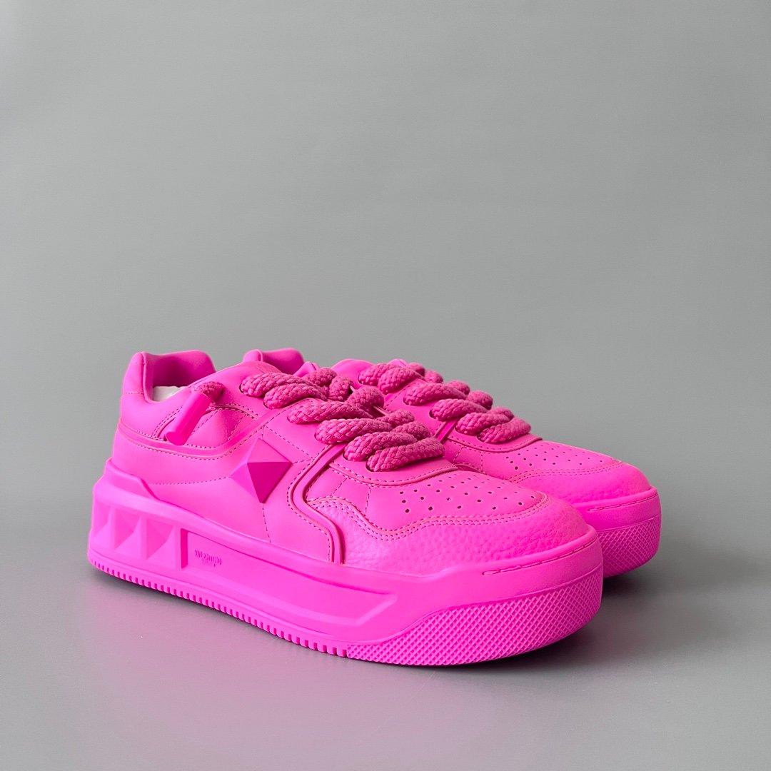 AuroraCustom Valentino GARAVANI Round-Toe Lace-Up Low-Top Sneakers (Premium Unisex Shocking Hot Pink Full Leather Platform Court Edition) - Image 3