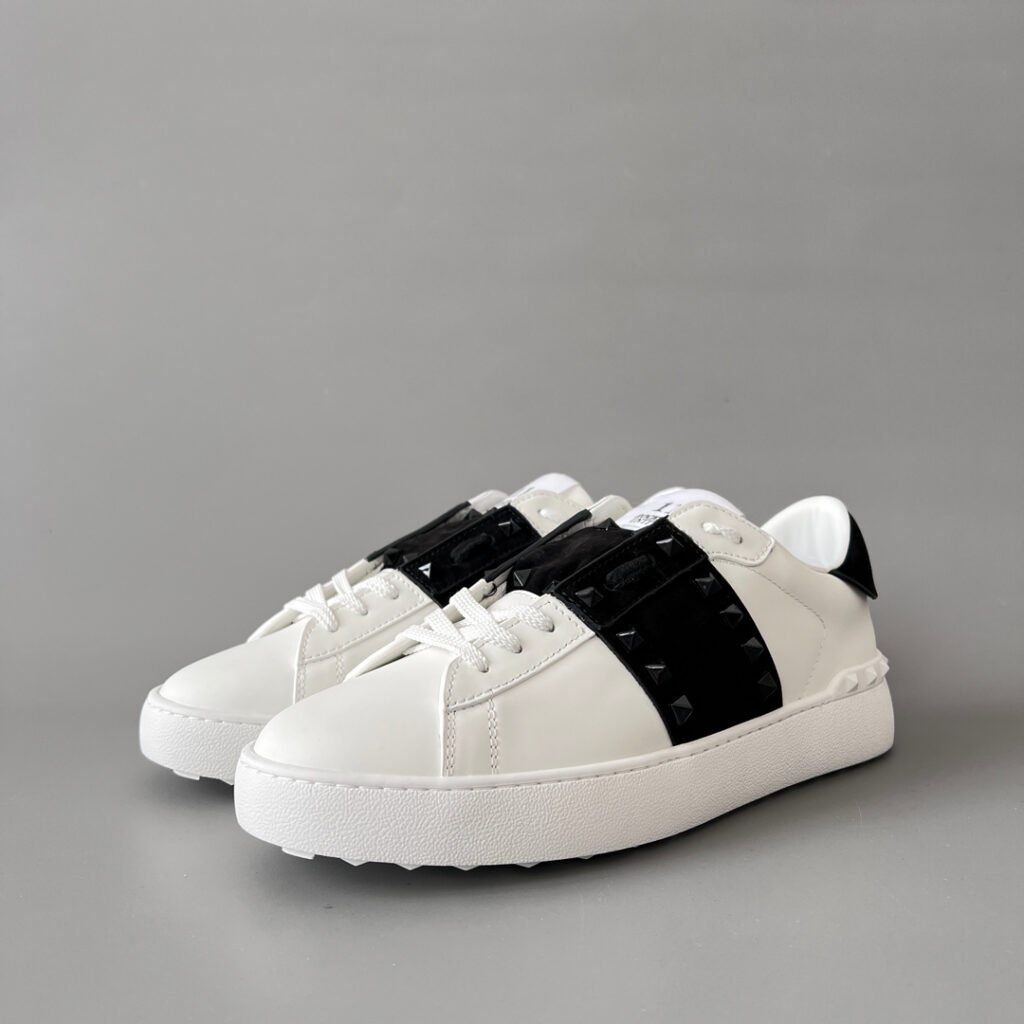 AuroraCustom Valentino Rockstud Untitled Lace-Up Round-Toe Casual Sneakers (Premium Unisex Wabi-Sabi Aesthetic White & Suede Black Leather Black Studded Court Edition)