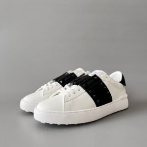 AuroraCustom Valentino Rockstud Untitled Lace-Up Round-Toe Casual Sneakers (Premium Unisex Wabi-Sabi Aesthetic White & Suede Black Leather Black Studded Court Edition)