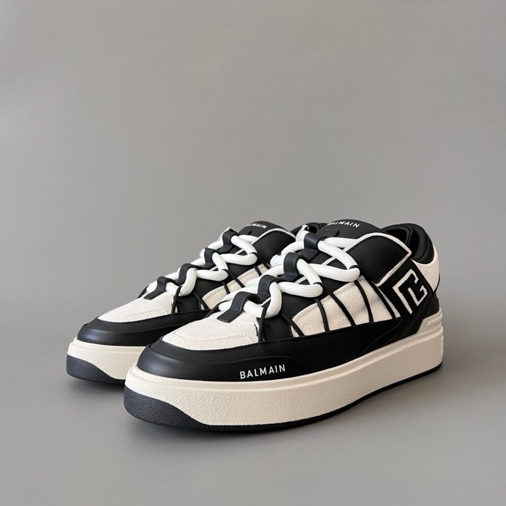 AuroraCustom BALMAIN B-Court Logo Embroidered Low-Top Platform Board Shoes (Premium Men's Black Calfskin & Off-White Suede Contrast TPU Outsole Utility Edition)