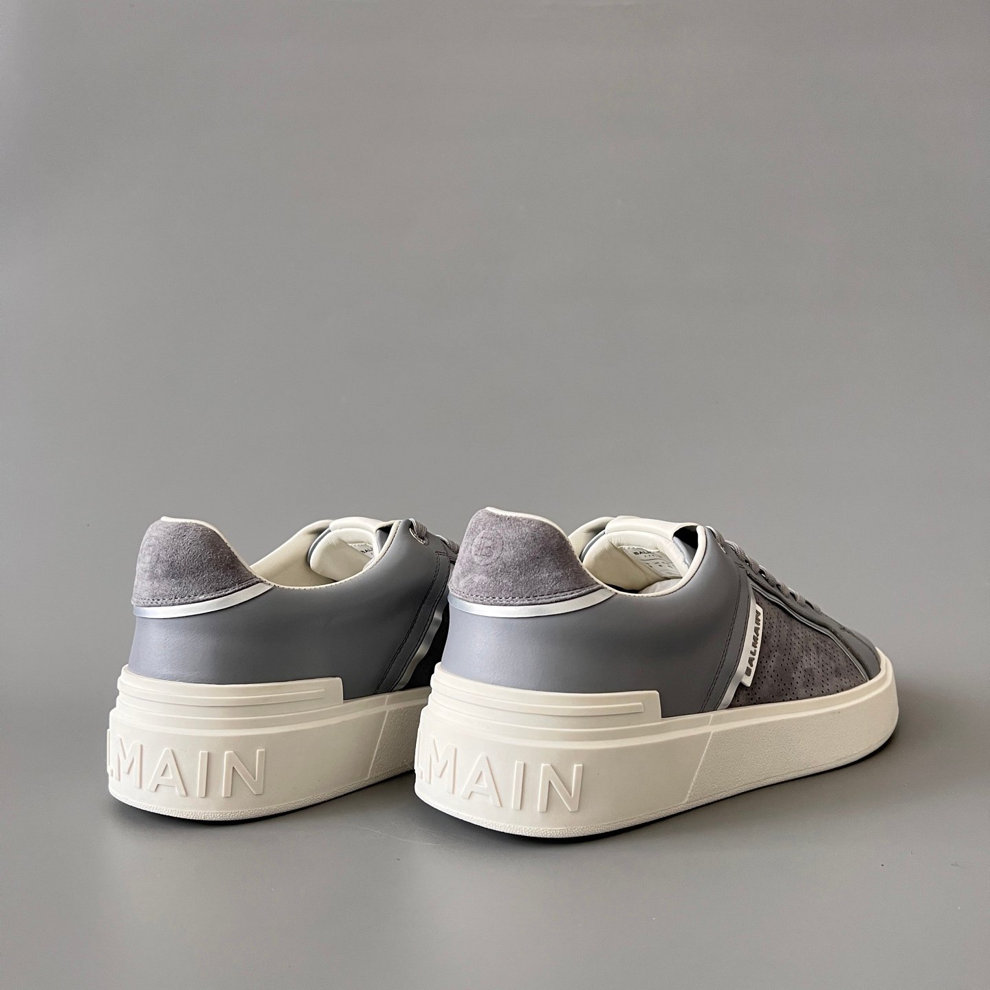 AuroraCustom BALMAIN B-Court Panel Trim Low-Top Platform Board Shoes (Premium Men's Slate Grey Calfskin & Perforated Suede Solid Off-White TPU Outsole Luxury Edition) - Image 4